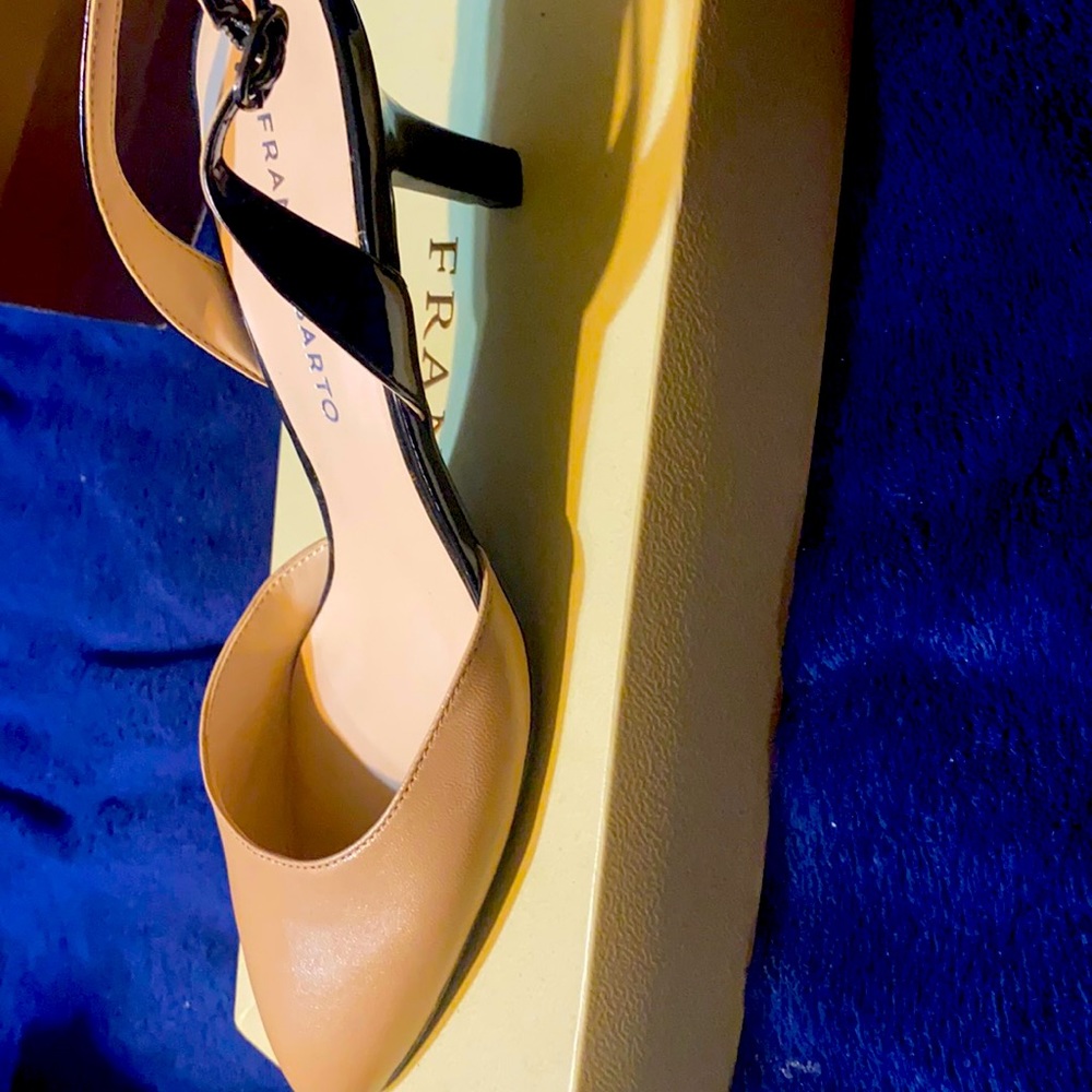 Low heel Black and Tan dress shoe
